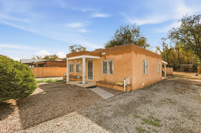 1816 Mae Avenue SW, Albuquerque, NM 87105