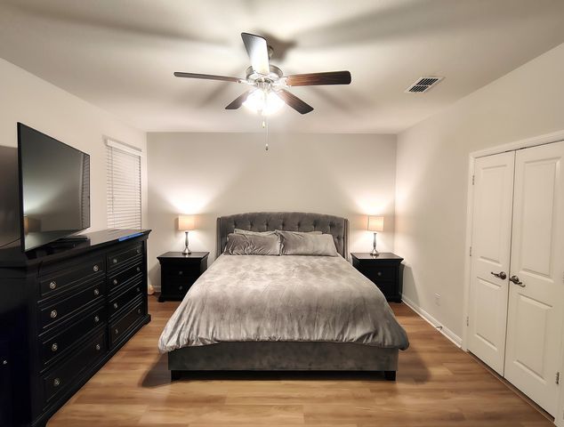 423 Regatta Lane, Azle, TX 76020