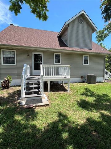 417601 E 1145 Road, Eufaula, OK 74432