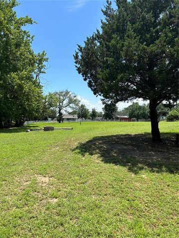 417601 E 1145 Road, Eufaula, OK 74432