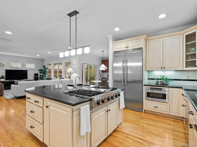 2451 S Adams St, Denver, CO 80210