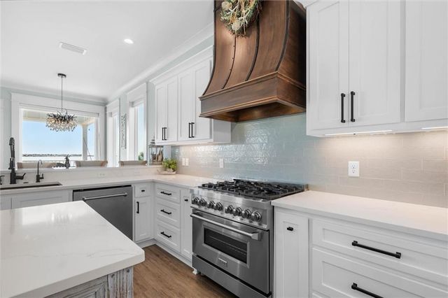 559 Lemoyne Drive, Dauphin Island, AL 36528