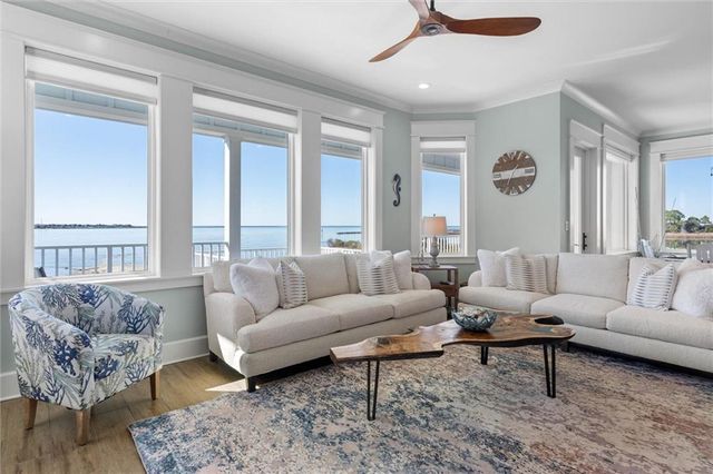 559 Lemoyne Drive, Dauphin Island, AL 36528