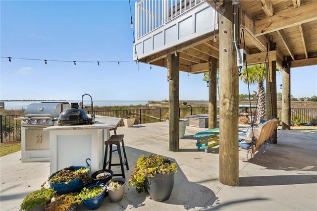 559 Lemoyne Drive, Dauphin Island, AL 36528