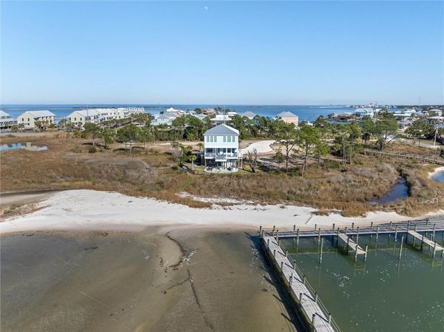 559 Lemoyne Drive, Dauphin Island, AL 36528