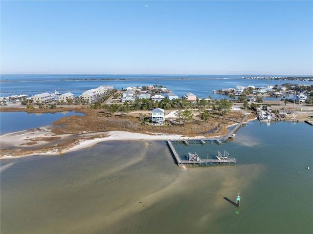 559 Lemoyne Drive, Dauphin Island, AL 36528