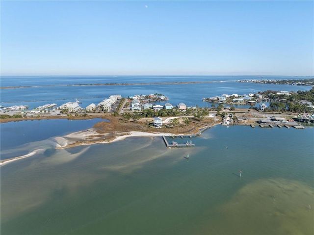 559 Lemoyne Drive, Dauphin Island, AL 36528