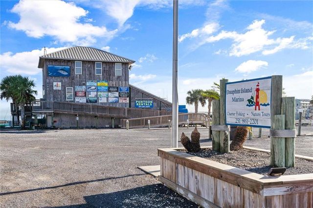 559 Lemoyne Drive, Dauphin Island, AL 36528