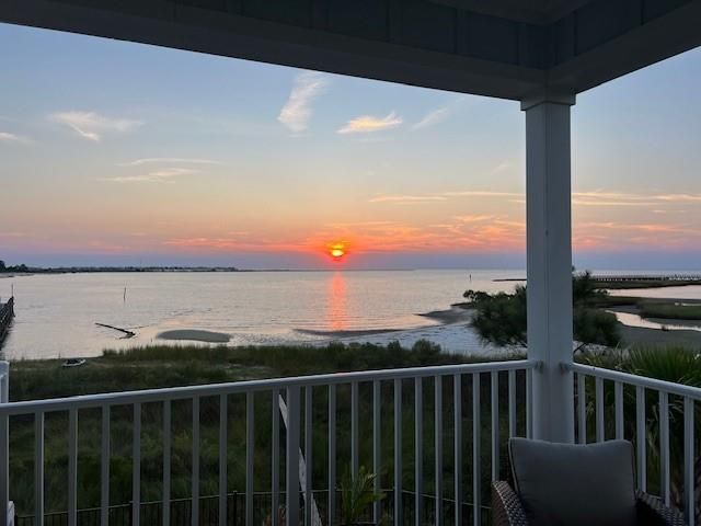 559 Lemoyne Drive, Dauphin Island, AL 36528