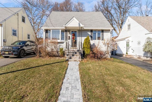 22 Runyon Road, Clifton, NJ 07013