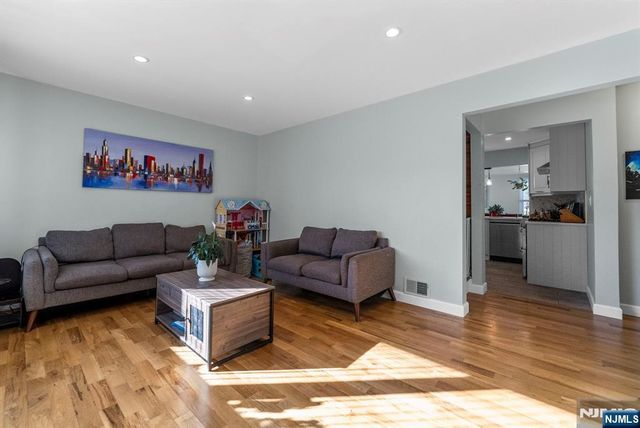 22 Runyon Road, Clifton, NJ 07013
