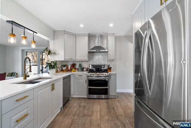 22 Runyon Road, Clifton, NJ 07013
