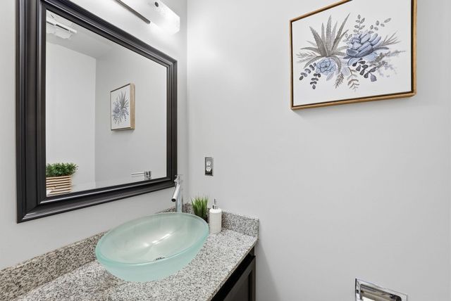 6472 BRICK HEARTH CT, Alexandria, VA 22306