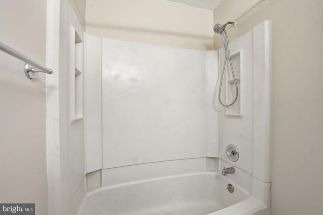 6472 BRICK HEARTH CT, Alexandria, VA 22306