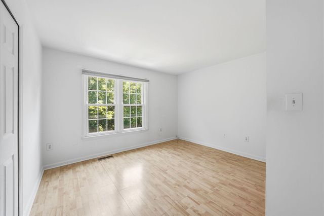 6472 BRICK HEARTH CT, Alexandria, VA 22306