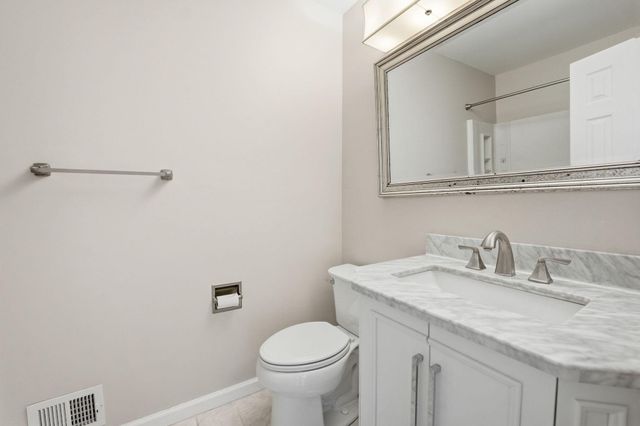 6472 BRICK HEARTH CT, Alexandria, VA 22306