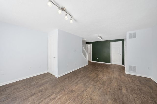 6472 BRICK HEARTH CT, Alexandria, VA 22306