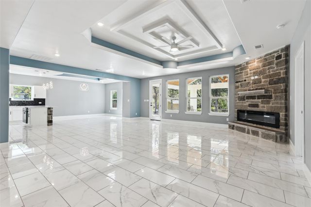 130 Creekwood TRL, Cedar Creek, TX 78612