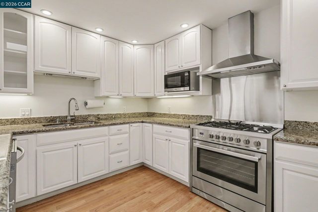 4 Dale Court, Lafayette, CA 94595