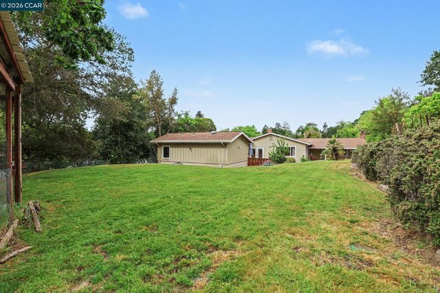 4 Dale Court, Lafayette, CA 94595