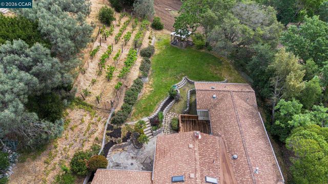 4 Dale Court, Lafayette, CA 94595