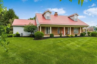 17 Zellers Lane, Pataskala, OH 43062