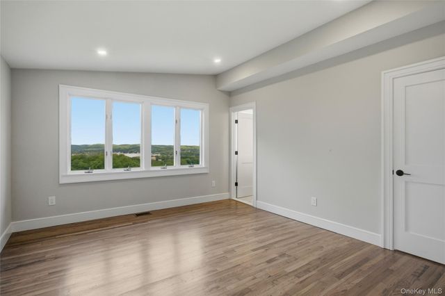39 Kings Ridge Road, Mahopac, NY 10541