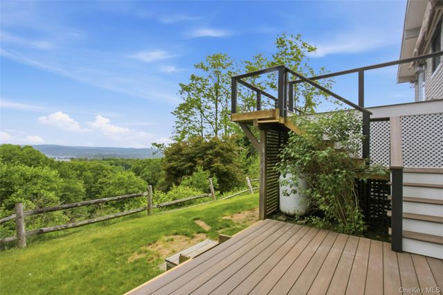 39 Kings Ridge Road, Mahopac, NY 10541