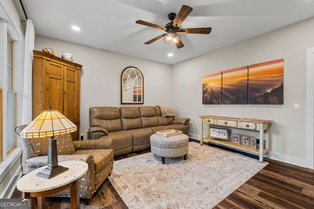 33 Jim McCrackin Road, Clayton, GA 30525
