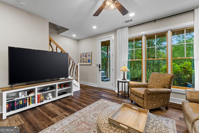 33 Jim McCrackin Road, Clayton, GA 30525
