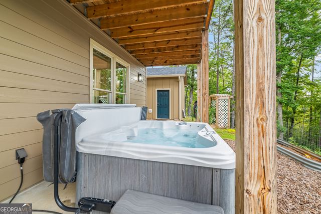33 Jim McCrackin Road, Clayton, GA 30525