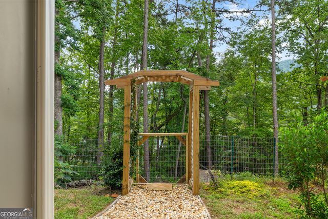 33 Jim McCrackin Road, Clayton, GA 30525
