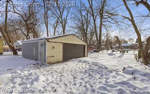 753 Stanley Avenue, Pontiac, MI 48340