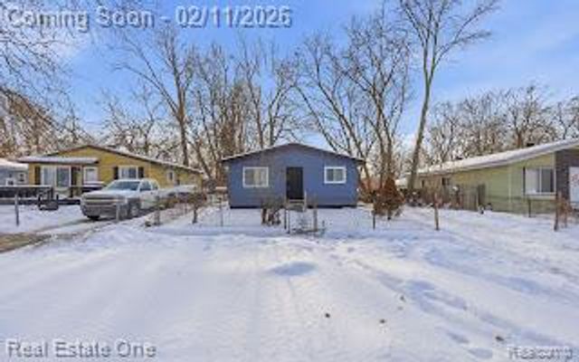 753 Stanley Avenue, Pontiac, MI 48340