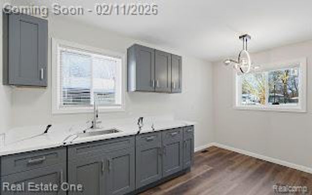 753 Stanley Avenue, Pontiac, MI 48340