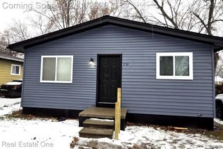 753 Stanley Avenue, Pontiac, MI 48340