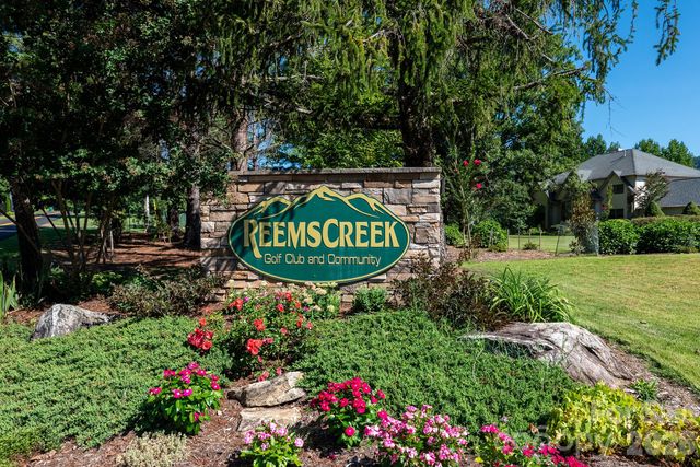 70 Hawtree Court, Weaverville, NC 28787