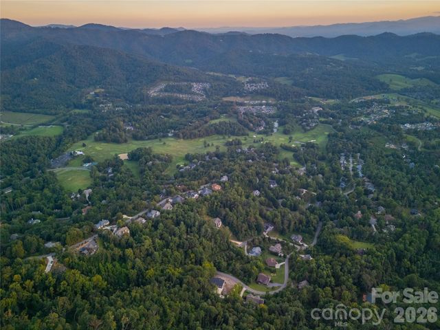 70 Hawtree Court, Weaverville, NC 28787