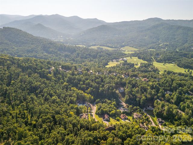 70 Hawtree Court, Weaverville, NC 28787