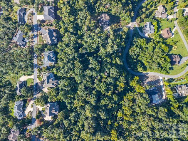 70 Hawtree Court, Weaverville, NC 28787