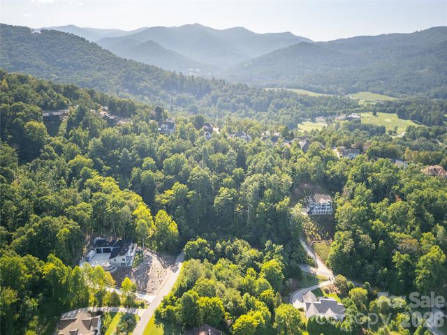 70 Hawtree Court, Weaverville, NC 28787