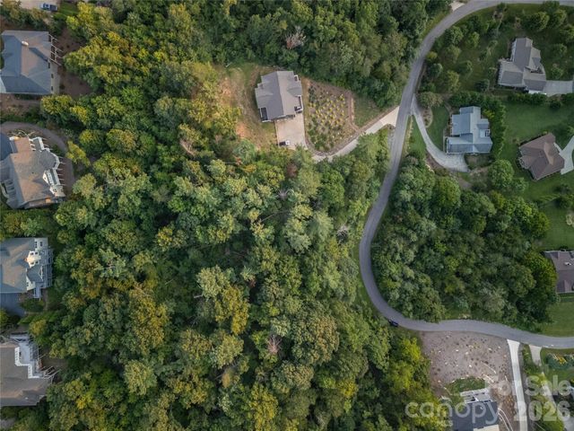 70 Hawtree Court, Weaverville, NC 28787