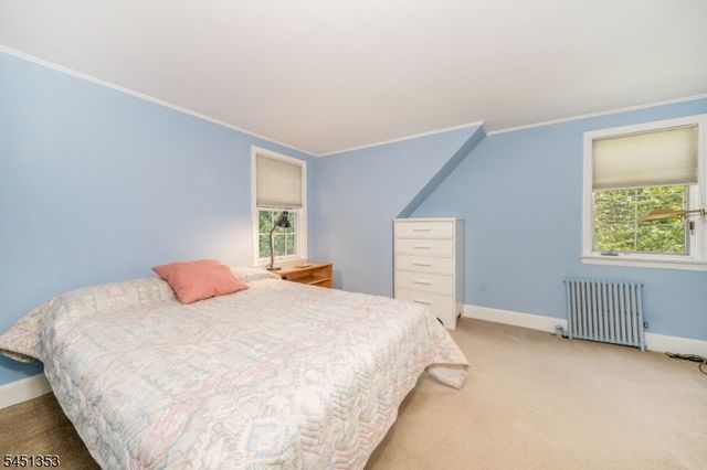 14 Brook Ct, Summit City, NJ 07901