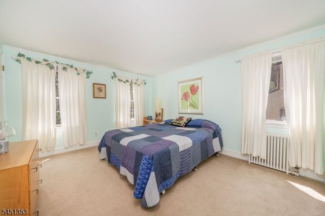 14 Brook Ct, Summit City, NJ 07901