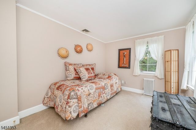 14 Brook Ct, Summit City, NJ 07901