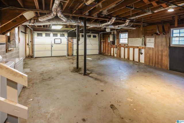 1026 KINGS FOREST DRIVE, Leeds, AL 35094