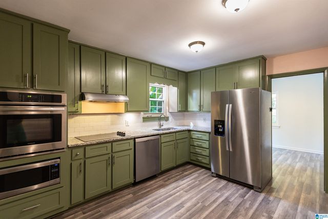 1026 KINGS FOREST DRIVE, Leeds, AL 35094