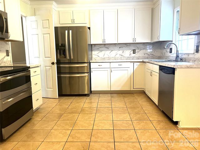 6737 Harrison Road, Charlotte, NC 28270