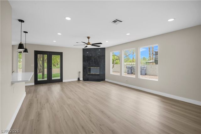 3150 South Tenaya Way, Las Vegas, NV 89117