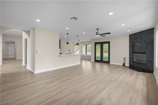3150 South Tenaya Way, Las Vegas, NV 89117